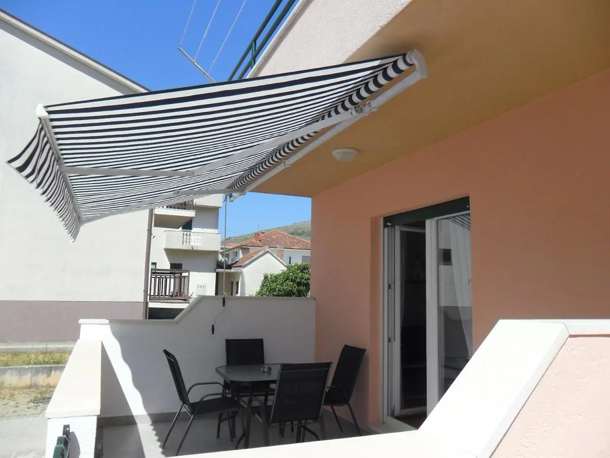 Apartman Ljubica Trogir 0*,  Croatia